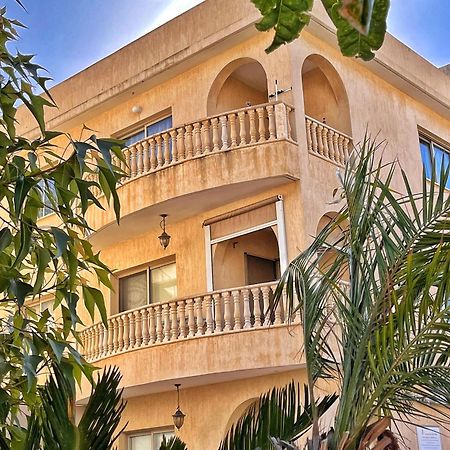 Teo Apartment Paphos Ngoại thất bức ảnh