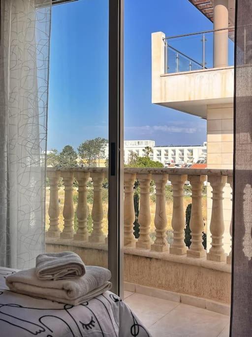Teo Apartment Paphos Ngoại thất bức ảnh