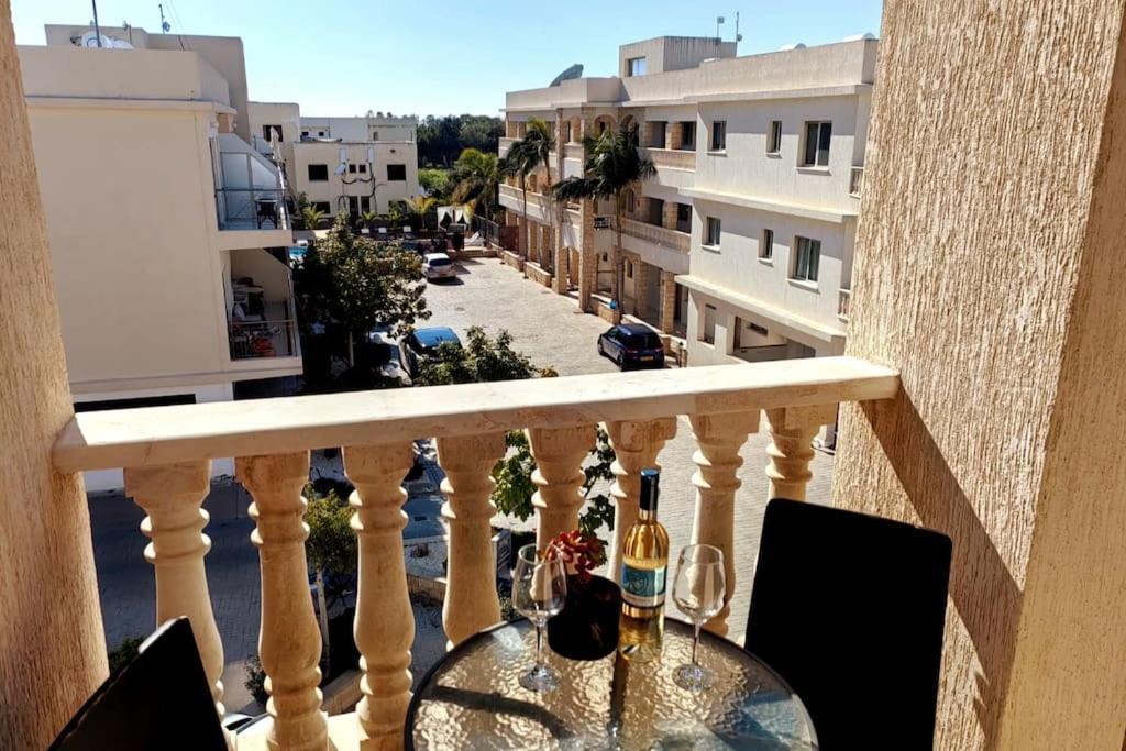 Teo Apartment Paphos Ngoại thất bức ảnh