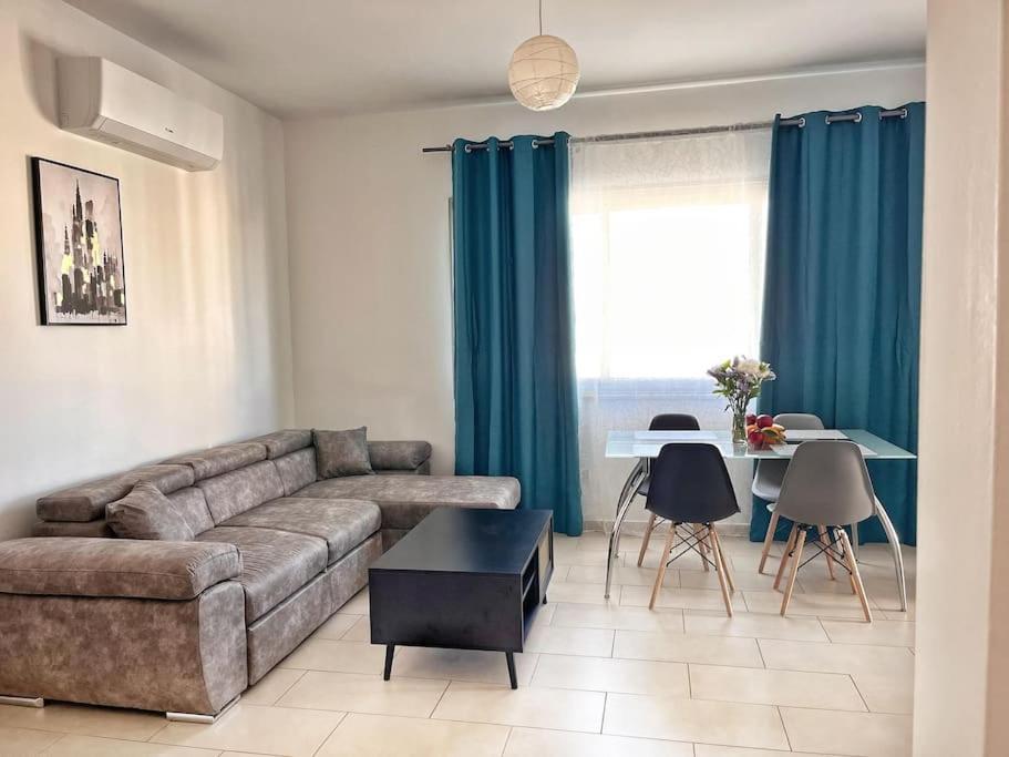 Teo Apartment Paphos Ngoại thất bức ảnh